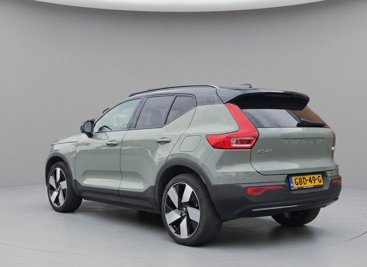 Volvo XC40 Volvo XC40 Recharge Ultimate 70kWh | Trekhaak | Pano | 360 Camera