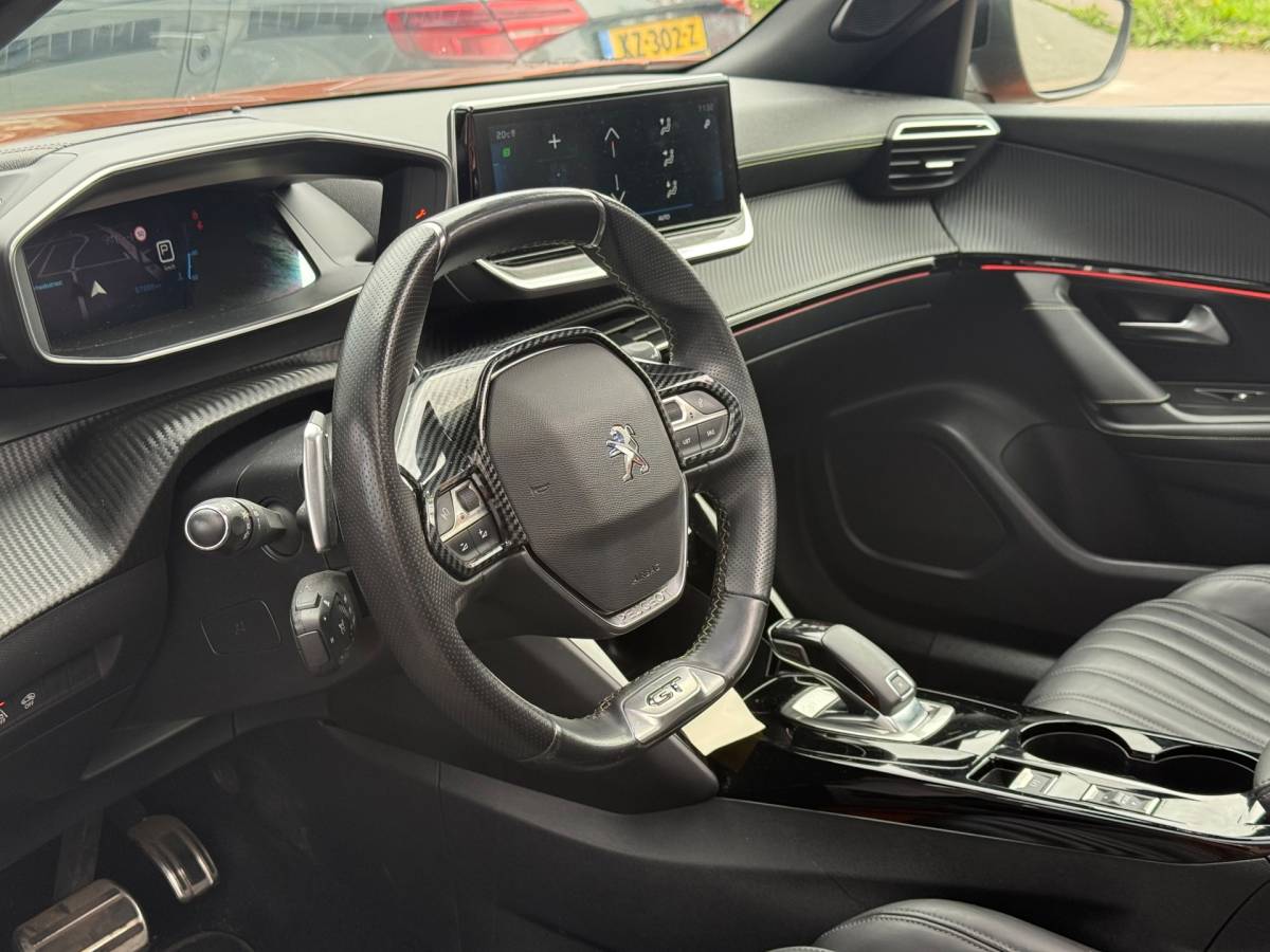 Peugeot 2008 Peugeot 2008 1.2 PureTech GT Pack I Pano I Leer I Massage I Camera
