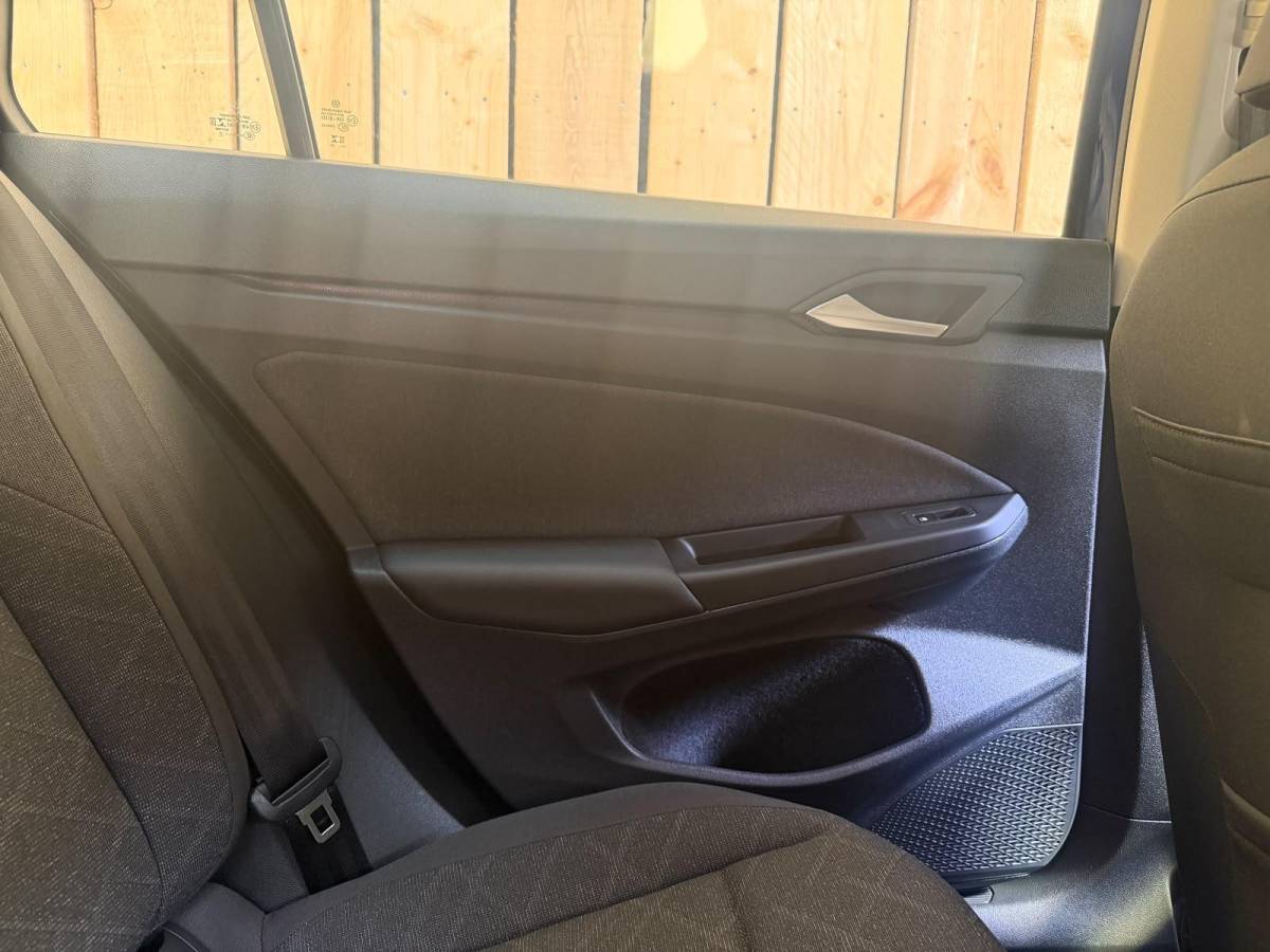 Volkswagen Golf Volkswagen Golf Variant 1.0 TSI Life Achteruitrijcamera | Apple CarPlay/Android Auto | Adaptieve cruise control | Climate control | LED verlichting | Navigatiesysteem | Parkeersensoren voor en achter