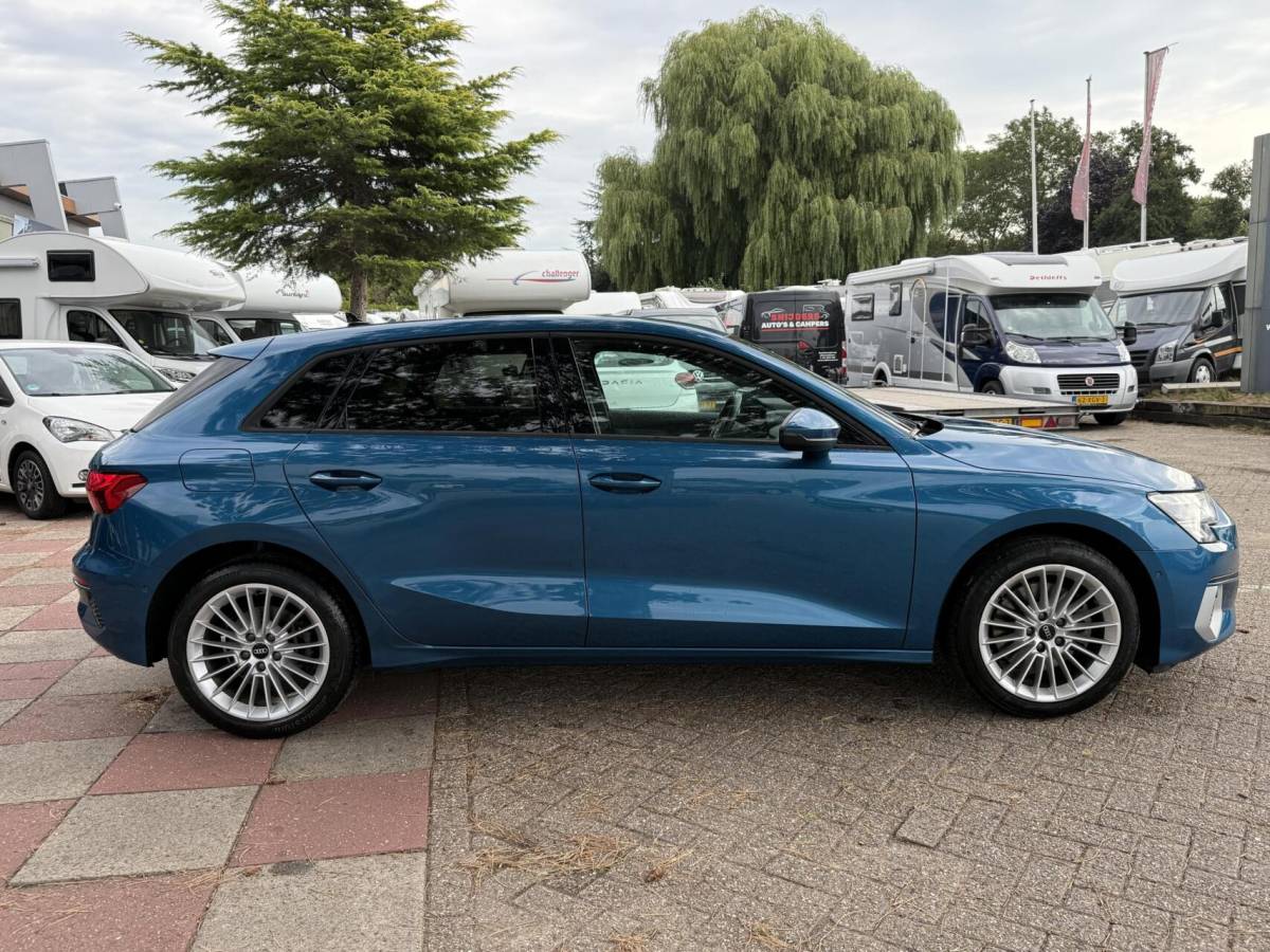 Audi A3 Audi A3 Sportback 35 TFSI Pro Line met leder interieur