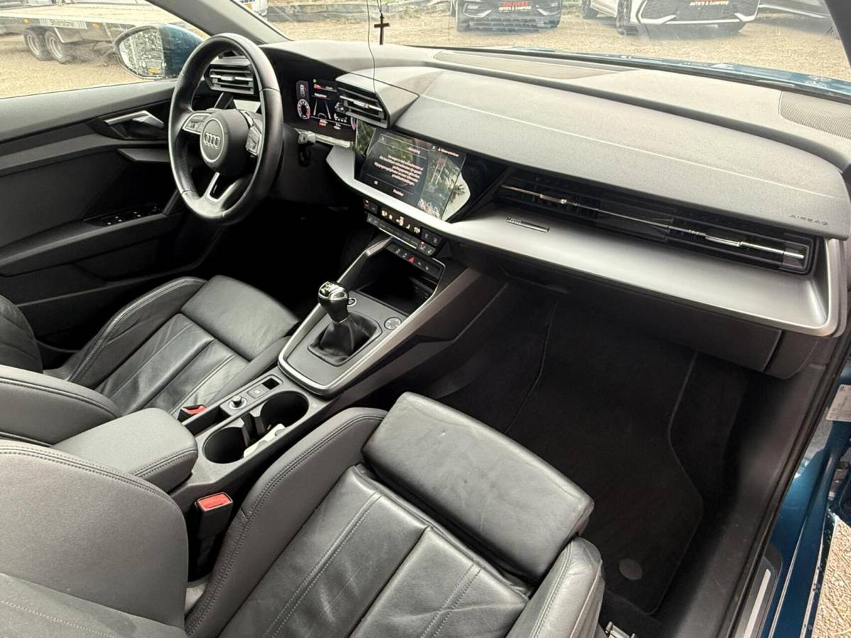 Audi A3 Audi A3 Sportback 35 TFSI Pro Line met leder interieur