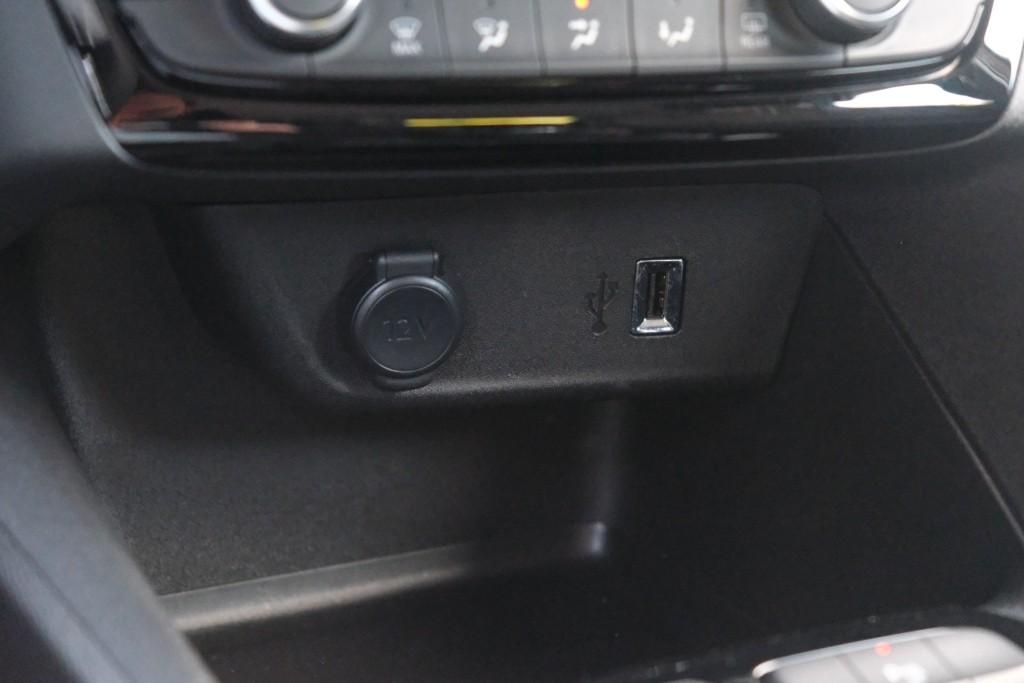 Opel Corsa Opel Corsa 1.2 75pk Edition | Navi | App Connect | Airco | Cruise | Full LED | PDC | 16″ velgen