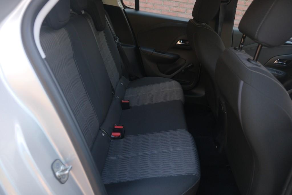 Opel Corsa Opel Corsa 1.2 75pk Edition | Navi | App Connect | Airco | Cruise | Full LED | PDC | 16″ velgen