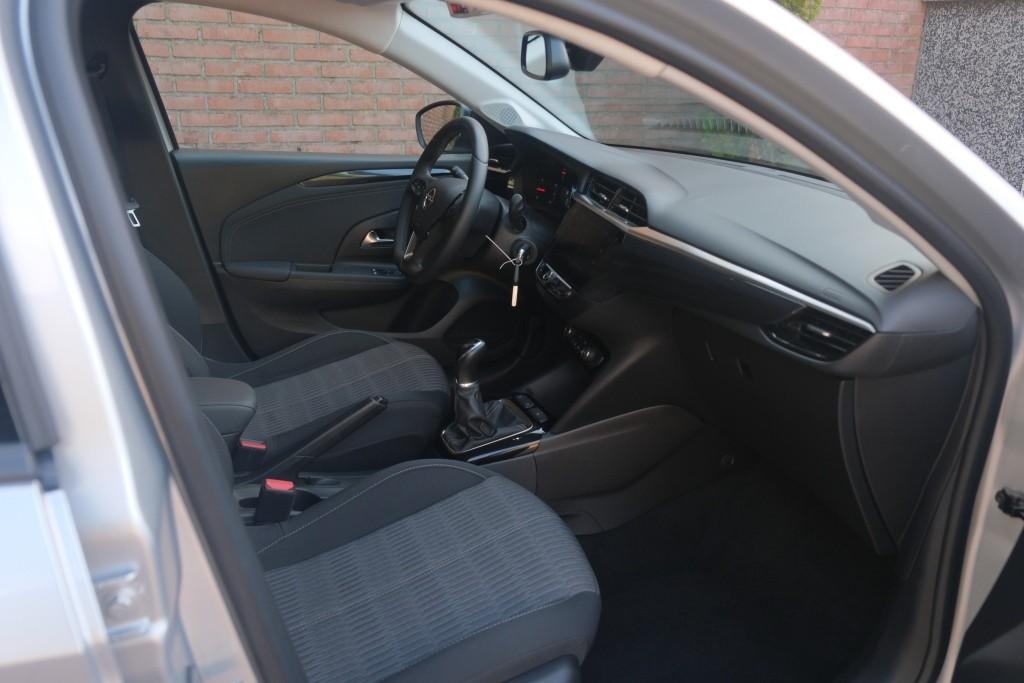 Opel Corsa Opel Corsa 1.2 75pk Edition | Navi | App Connect | Airco | Cruise | Full LED | PDC | 16″ velgen