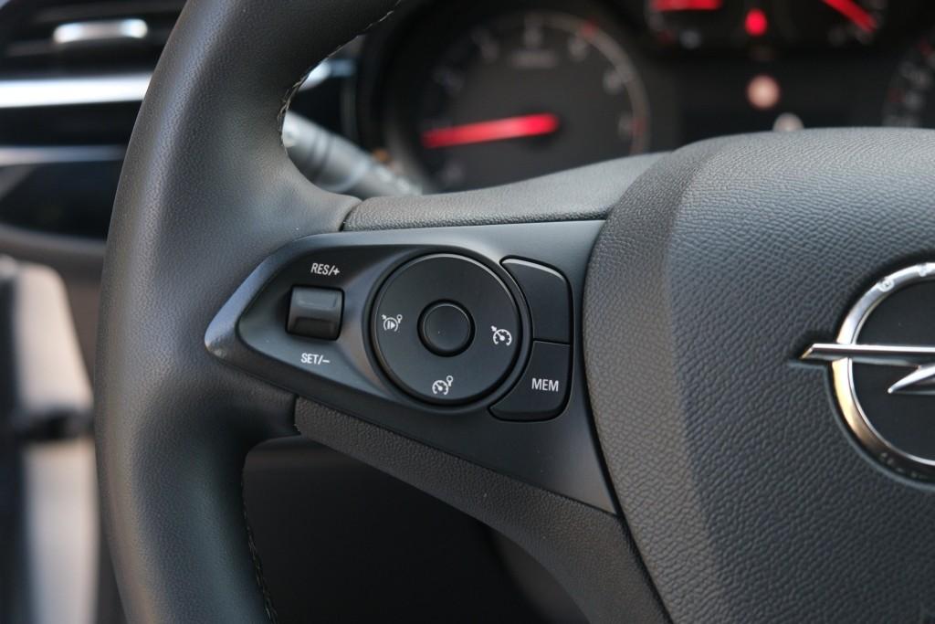 Opel Corsa Opel Corsa 1.2 75pk Edition | Navi | App Connect | Airco | Cruise | Full LED | PDC | 16″ velgen