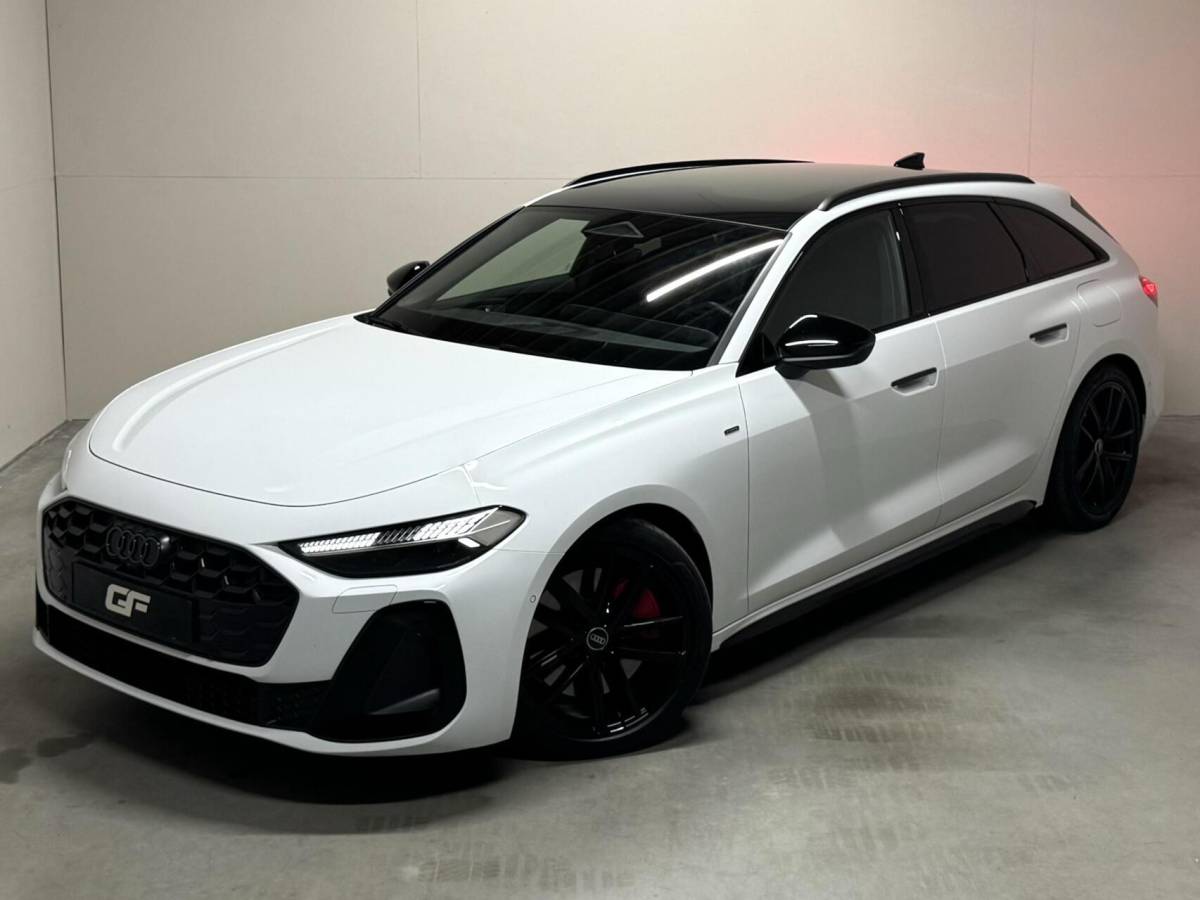 Audi A5 Audi A5 Avant 2.0 e-hybrid quattro S-Line Competition Pano 360° RS-Seats Passenger display