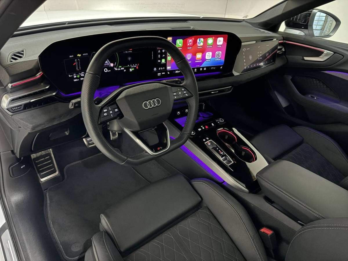 Audi A5 Audi A5 Avant 2.0 e-hybrid quattro S-Line Competition Pano 360° RS-Seats Passenger display