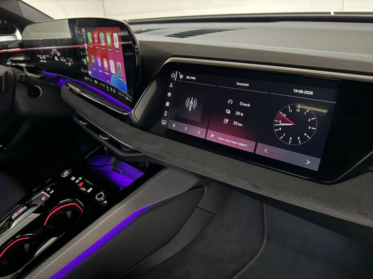 Audi A5 Audi A5 Avant 2.0 e-hybrid quattro S-Line Competition Pano 360° RS-Seats Passenger display