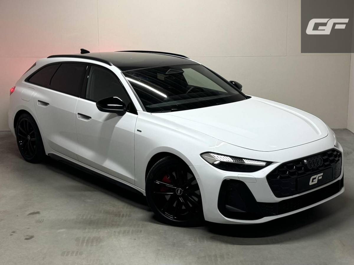 Audi A5 Audi A5 Avant 2.0 e-hybrid quattro S-Line Competition Pano 360° RS-Seats Passenger display