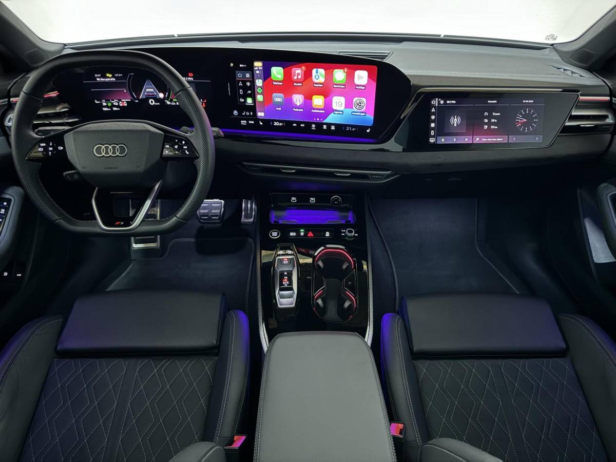 Audi A5 Audi A5 Avant 2.0 e-hybrid quattro S-Line Competition Pano 360° RS-Seats Passenger display