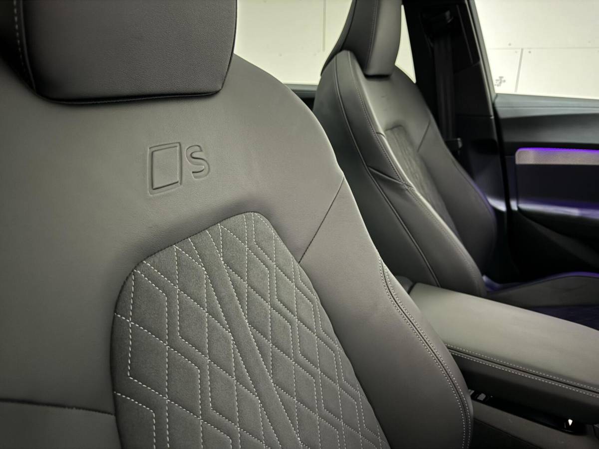 Audi A5 Audi A5 Avant 2.0 e-hybrid quattro S-Line Competition Pano 360° RS-Seats Passenger display