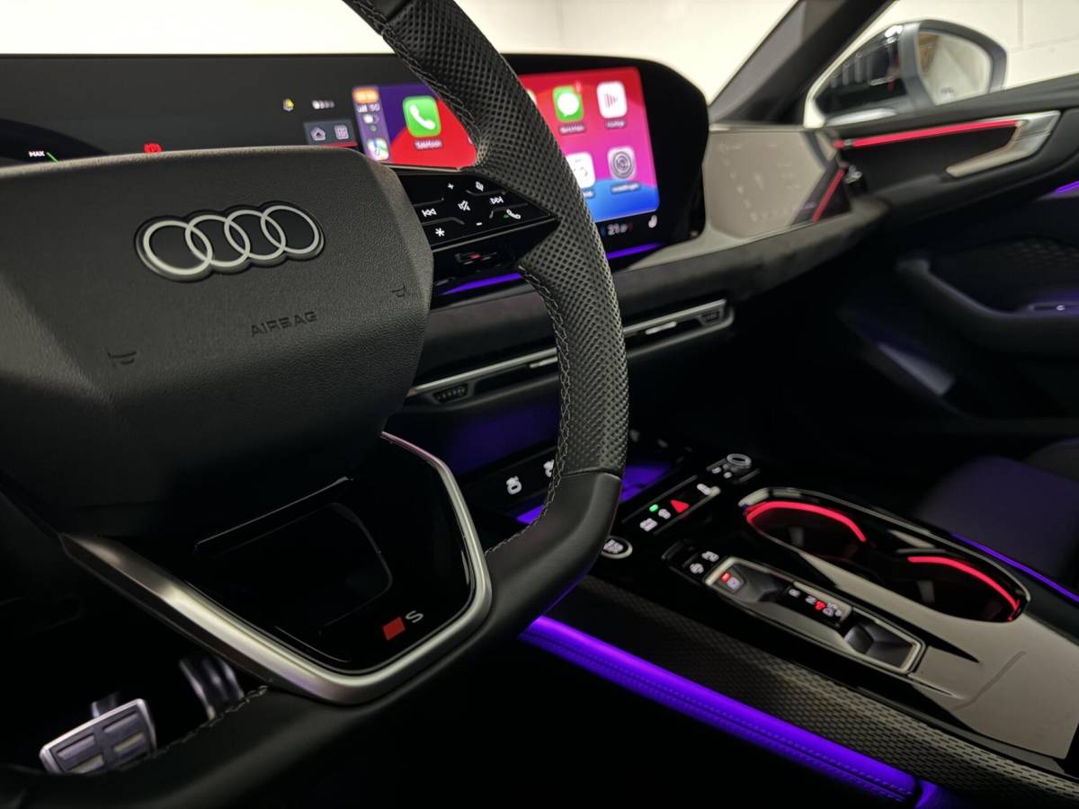 Audi A5 Audi A5 Avant 2.0 e-hybrid quattro S-Line Competition Pano 360° RS-Seats Passenger display