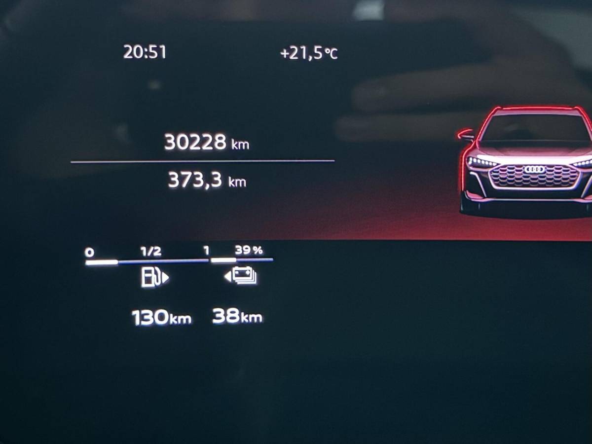 Audi A5 Audi A5 Avant 2.0 e-hybrid quattro S-Line Competition Pano 360° RS-Seats Passenger display