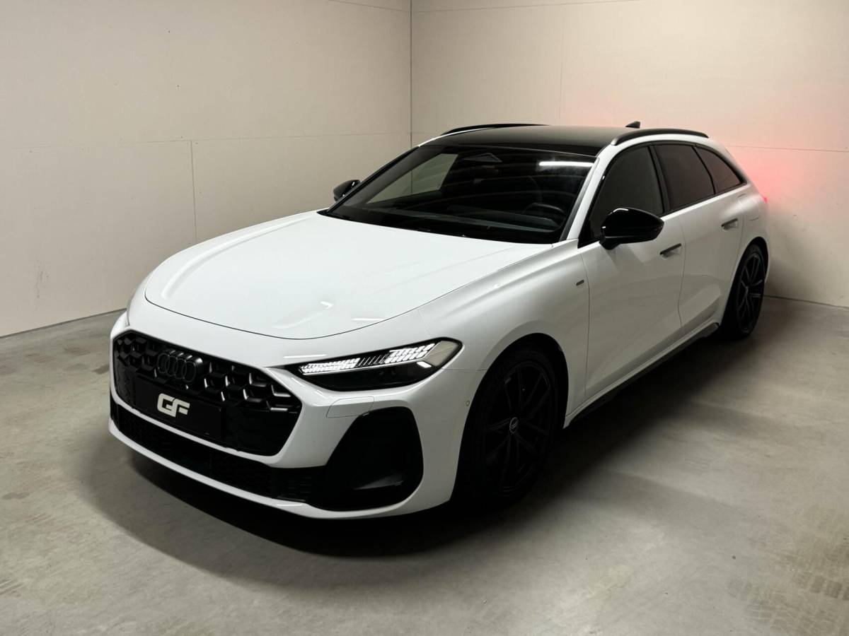 Audi A5 Audi A5 Avant 2.0 e-hybrid quattro S-Line Competition Pano 360° RS-Seats Passenger display