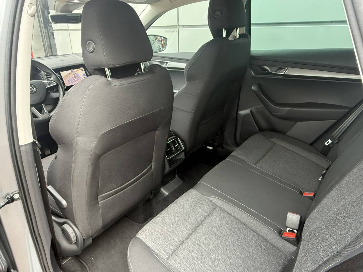 Škoda Karoq Skoda KAROQ 1.5 TSI ACT Style | Trekhaak | LED | Virtual | Stoelverw. |