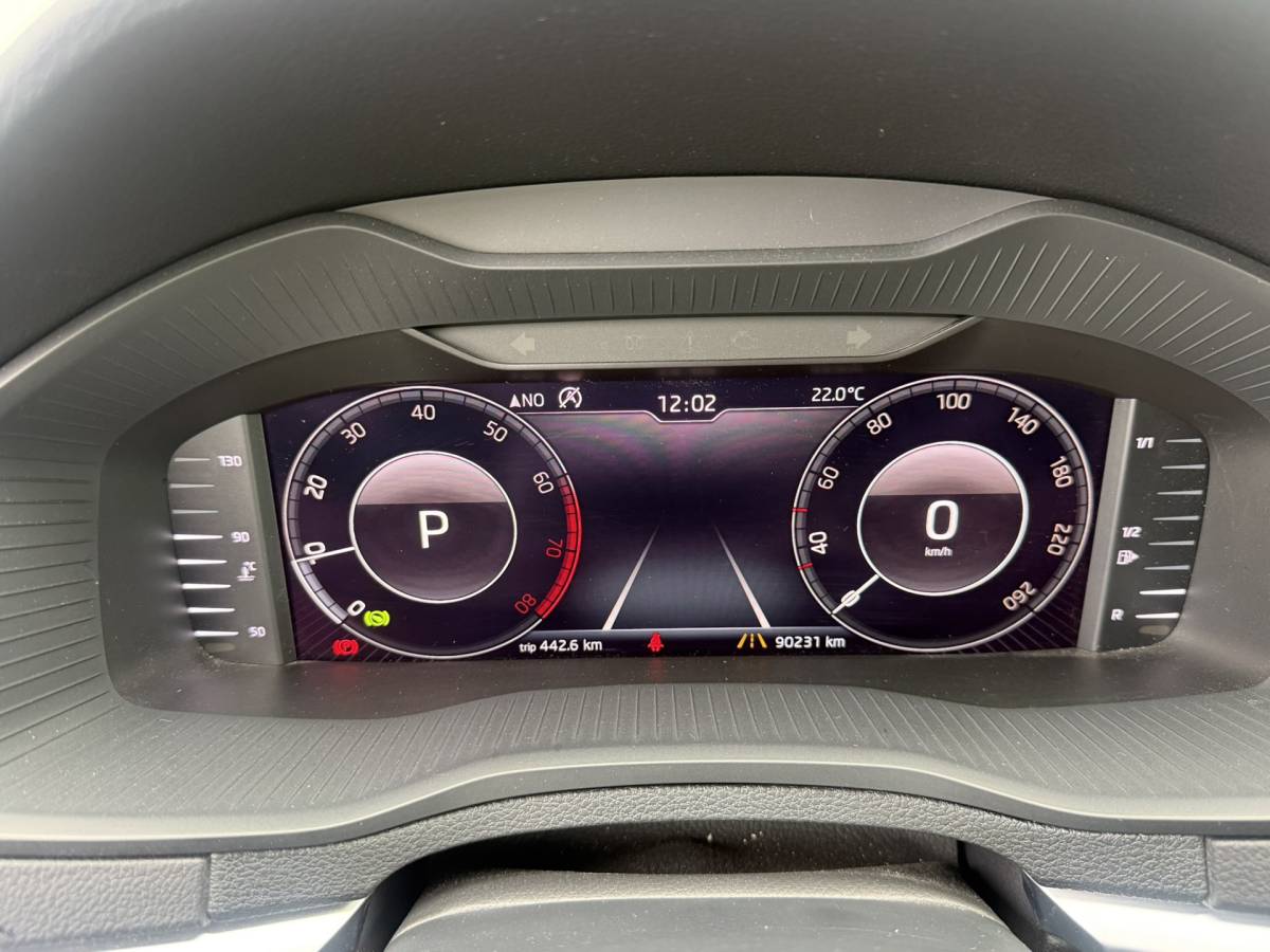 Škoda Karoq Skoda KAROQ 1.5 TSI ACT Style | Trekhaak | LED | Virtual | Stoelverw. |
