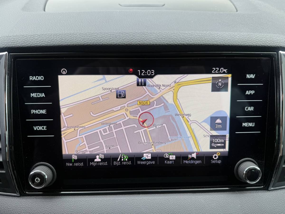 Škoda Karoq Skoda KAROQ 1.5 TSI ACT Style | Trekhaak | LED | Virtual | Stoelverw. |
