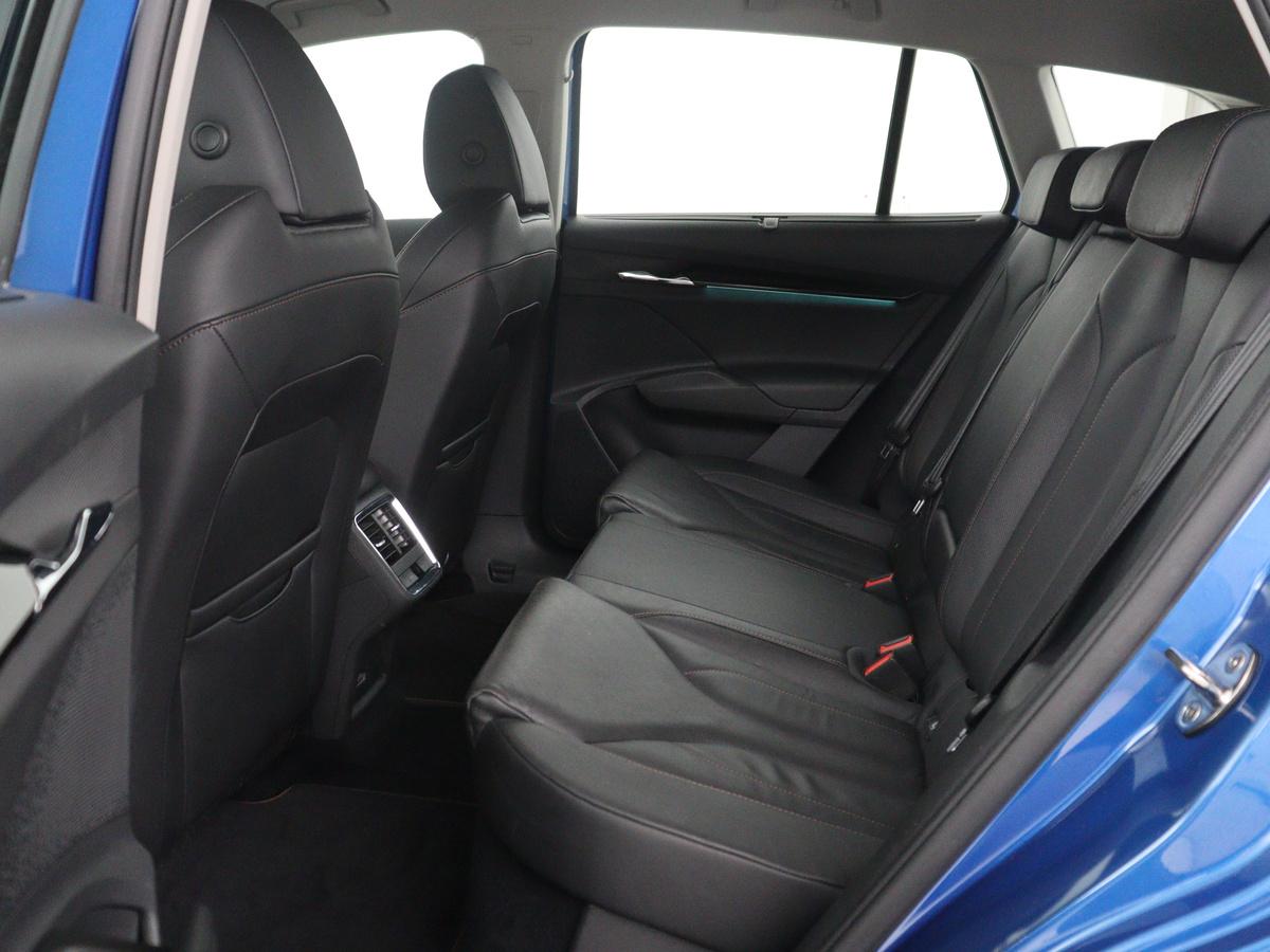 Škoda Enyaq iV Skoda Enyaq iV 60 | SOH 90,7% | Leder | Stoelverwarming | Head-up | Climate control | Navigatie | Carplay | Sfeerverlichting | Camera | Park assist | EV