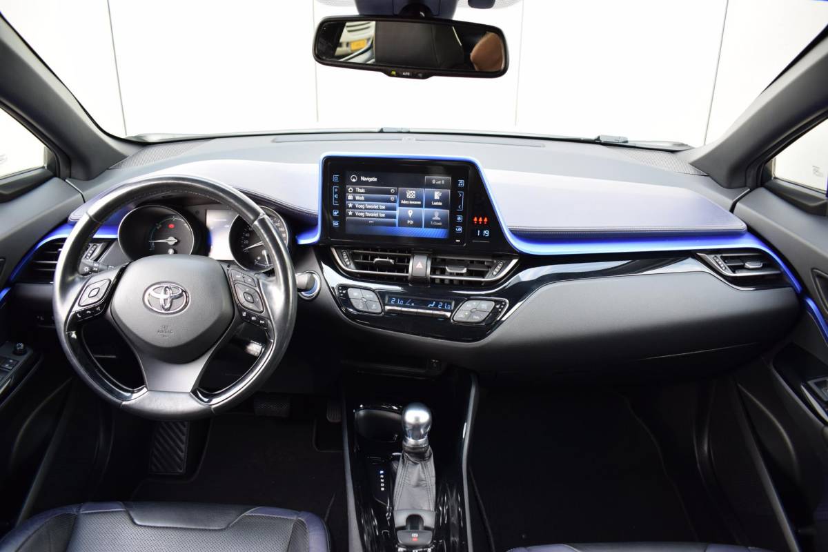 Toyota C-HR Toyota C-HR 1.8 Hybrid Style Ultimate | Trekhaak | Leer | Stoelverwarming | Navi