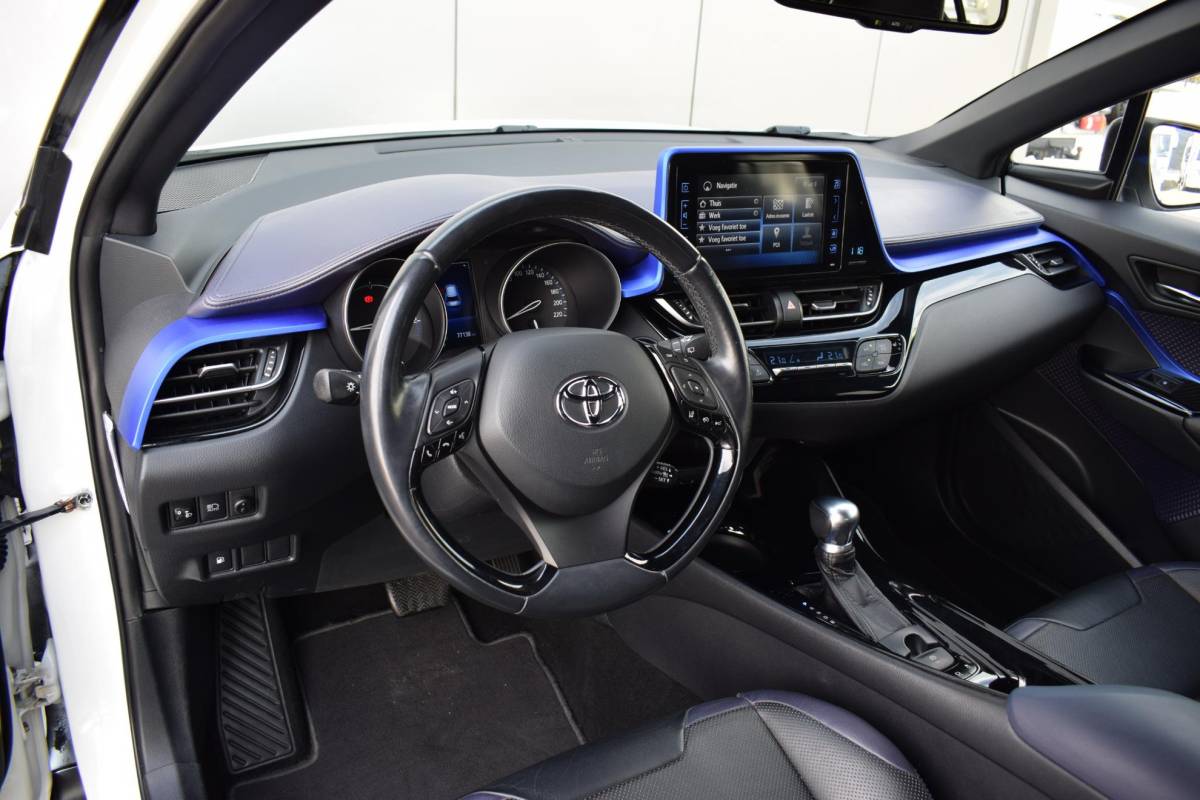 Toyota C-HR Toyota C-HR 1.8 Hybrid Style Ultimate | Trekhaak | Leer | Stoelverwarming | Navi