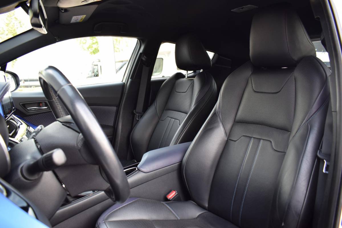 Toyota C-HR Toyota C-HR 1.8 Hybrid Style Ultimate | Trekhaak | Leer | Stoelverwarming | Navi