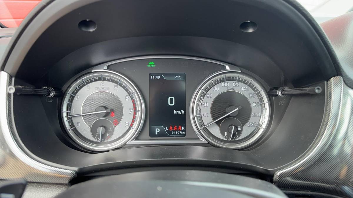 Suzuki Vitara Suzuki Vitara 1.5 Hybrid Select AUTOMAAT / PANORAMADAK / LEDER-ALCANTARA / STOELVERW / FULL LED / CAMERA / CARPLAY / NAVI