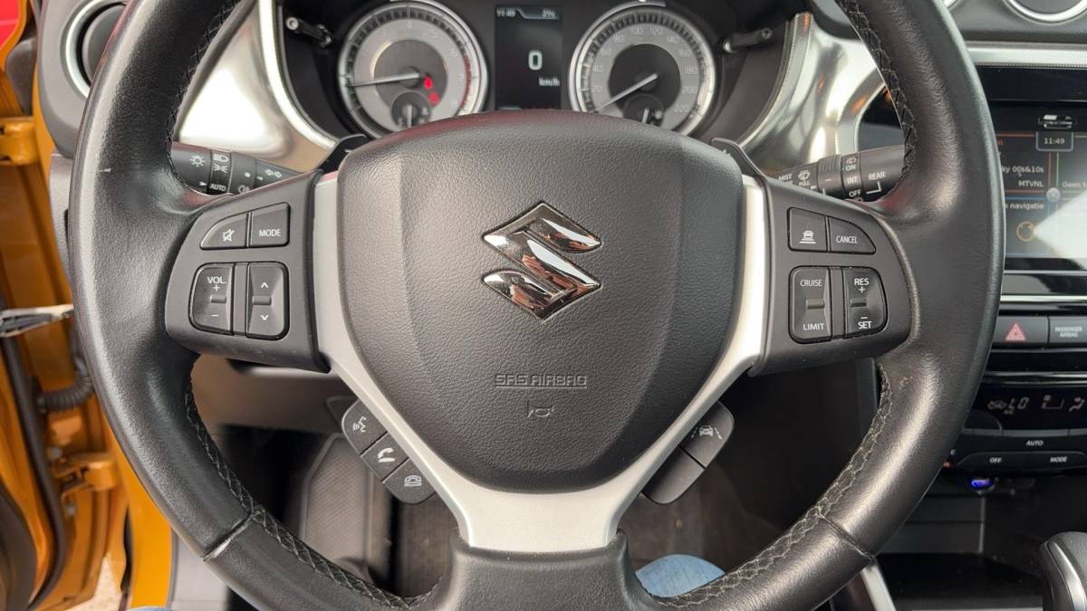 Suzuki Vitara Suzuki Vitara 1.5 Hybrid Select AUTOMAAT / PANORAMADAK / LEDER-ALCANTARA / STOELVERW / FULL LED / CAMERA / CARPLAY / NAVI