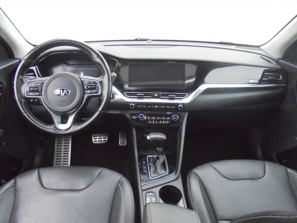 Kia Niro Kia Niro 1.6 GDi HYBRIDE EXECUTIVELINE ZEER LUXE TREKHAAK