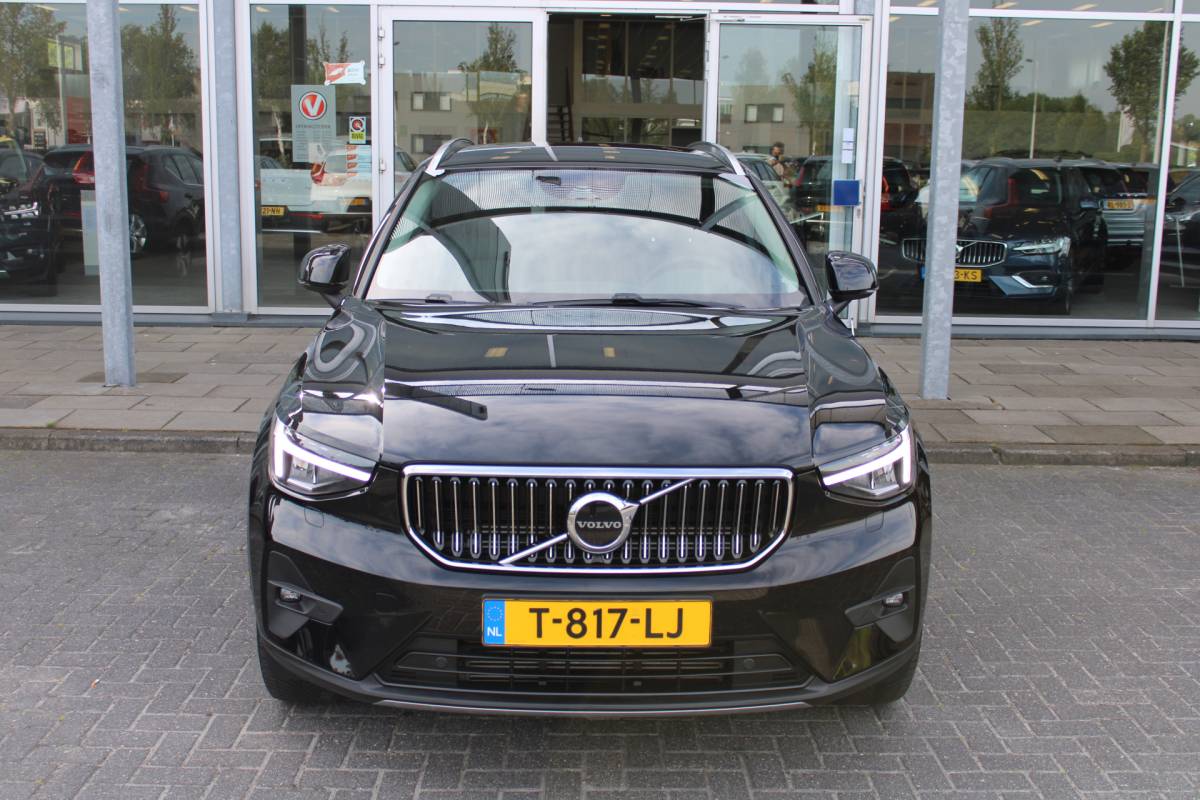 Volvo XC40 Volvo XC40 T5 Plug-in hybrid Plus Bright | H& K Audio | Memory | Trekhaak | Stoel/stuurverwarming | Camera | Climate | Leer |
