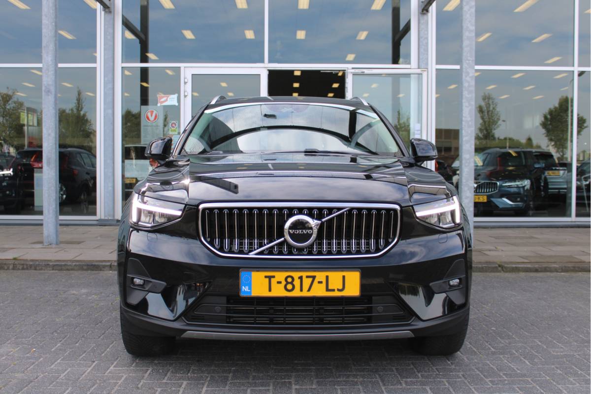Volvo XC40 Volvo XC40 T5 Plug-in hybrid Plus Bright | H& K Audio | Memory | Trekhaak | Stoel/stuurverwarming | Camera | Climate | Leer |