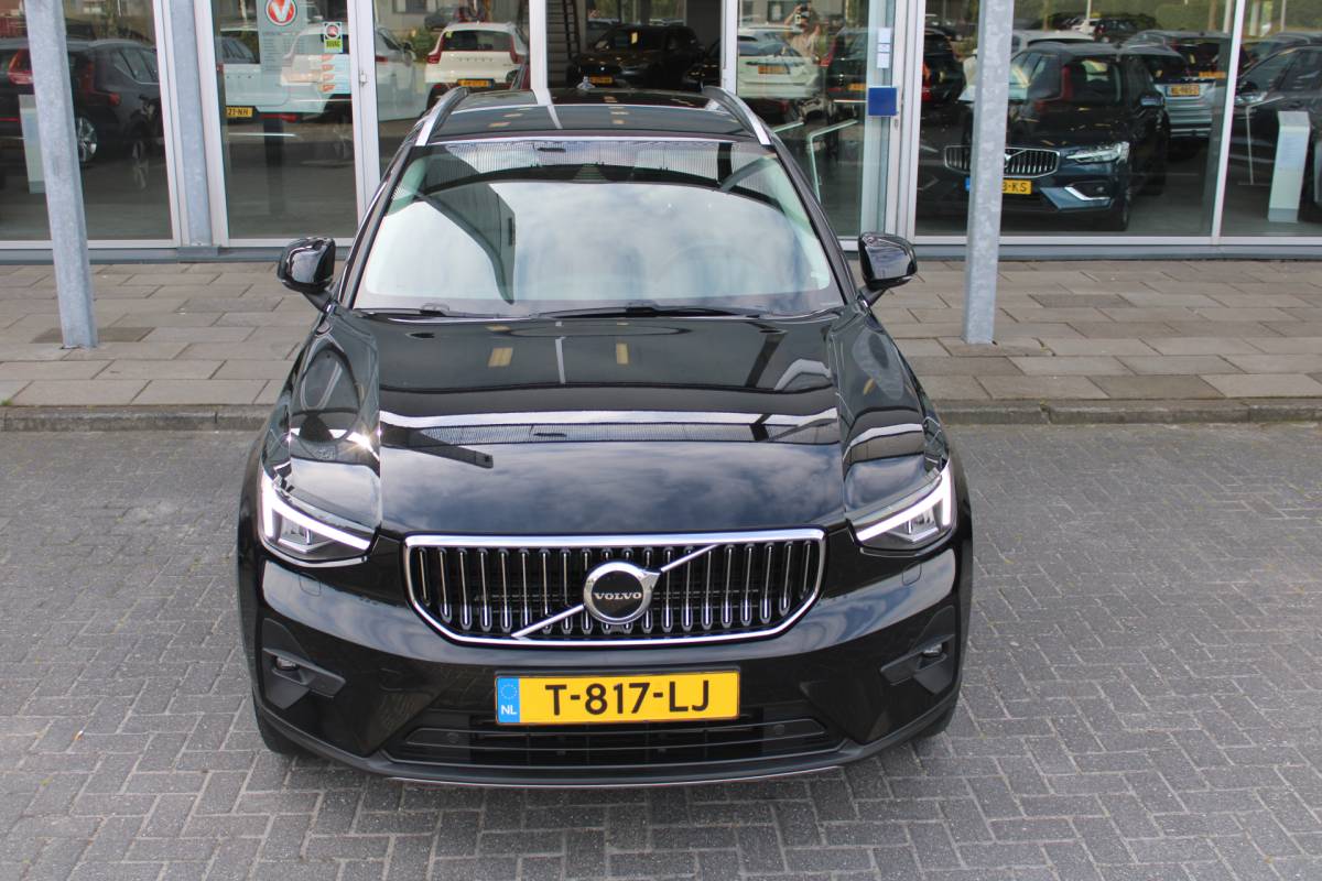 Volvo XC40 Volvo XC40 T5 Plug-in hybrid Plus Bright | H& K Audio | Memory | Trekhaak | Stoel/stuurverwarming | Camera | Climate | Leer |
