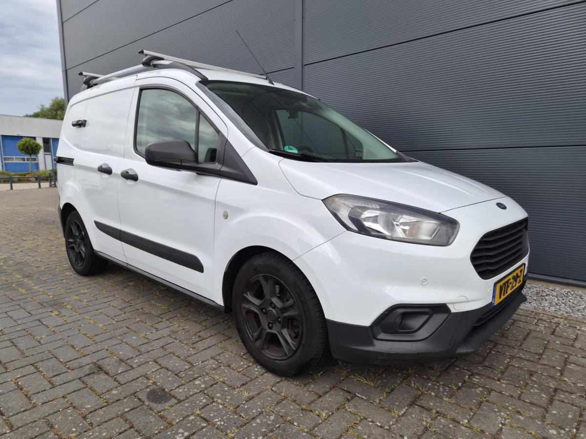Ford Transit Courier Ford Transit Courier 1.0 Airco trekhaak Benzine 101 PK Marge