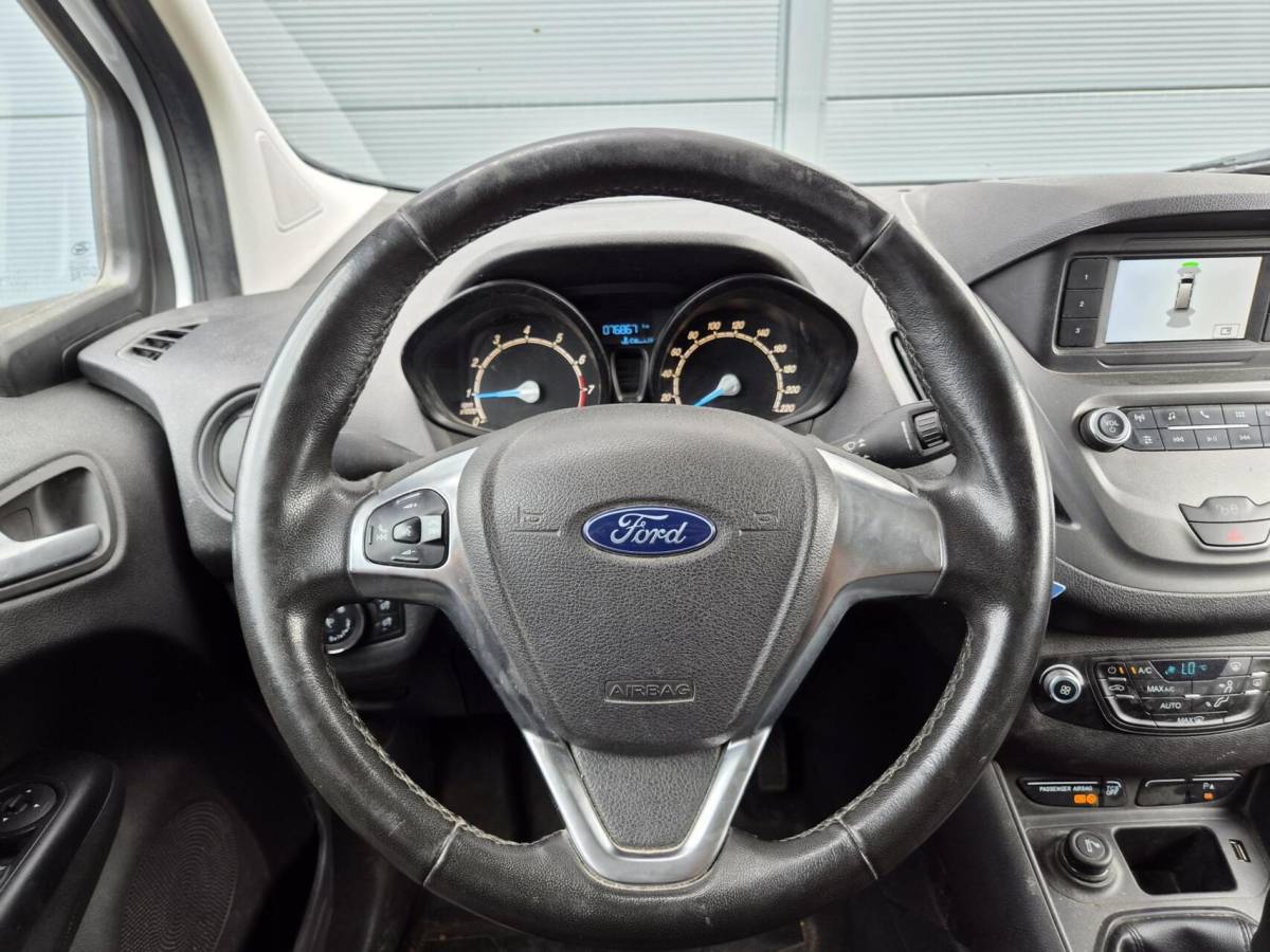 Ford Transit Courier Ford Transit Courier 1.0 Airco trekhaak Benzine 101 PK Marge