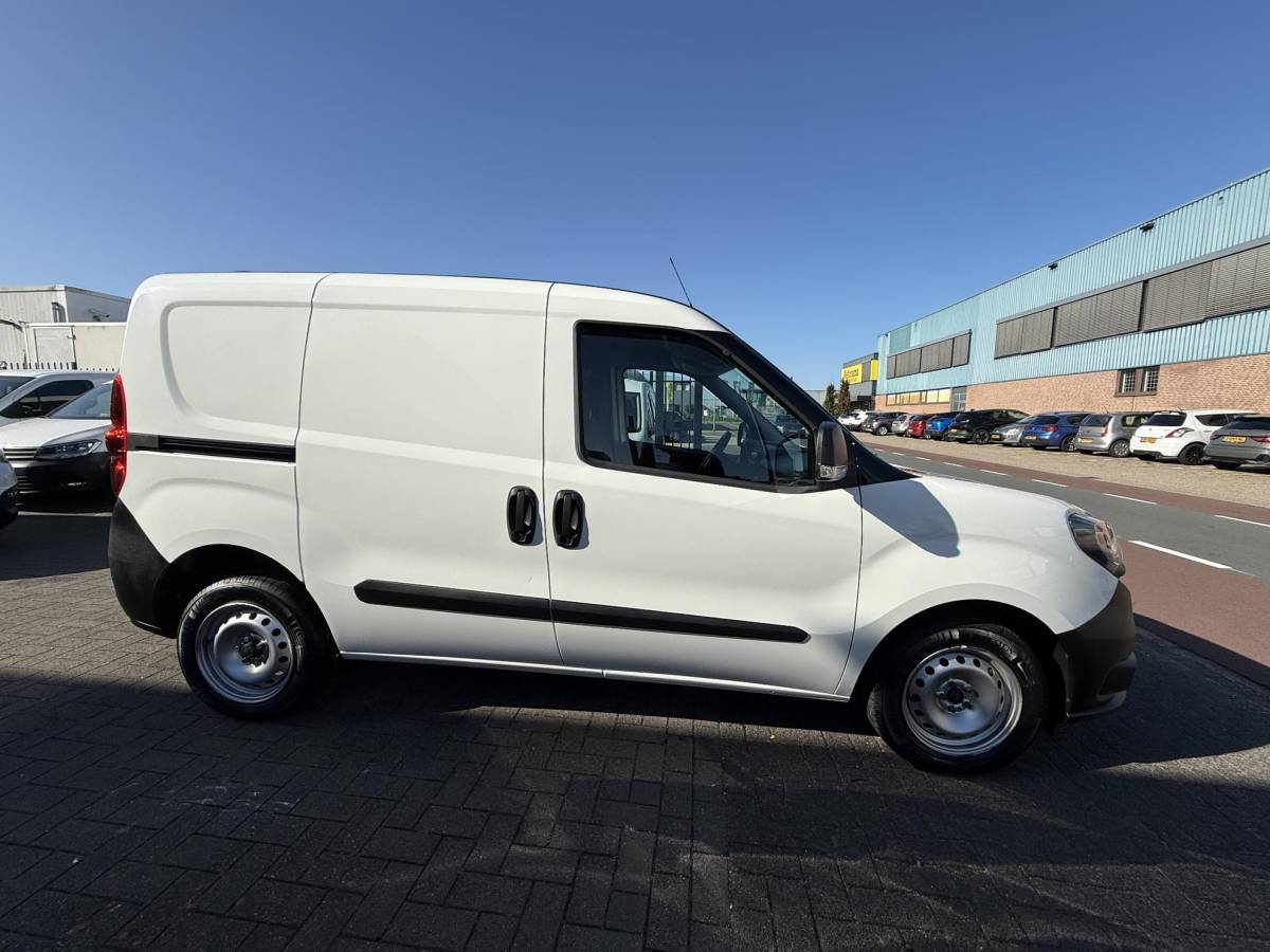 Fiat Doblò Fiat Doblò Cargo 1.6 MJ L1H1 S Basis