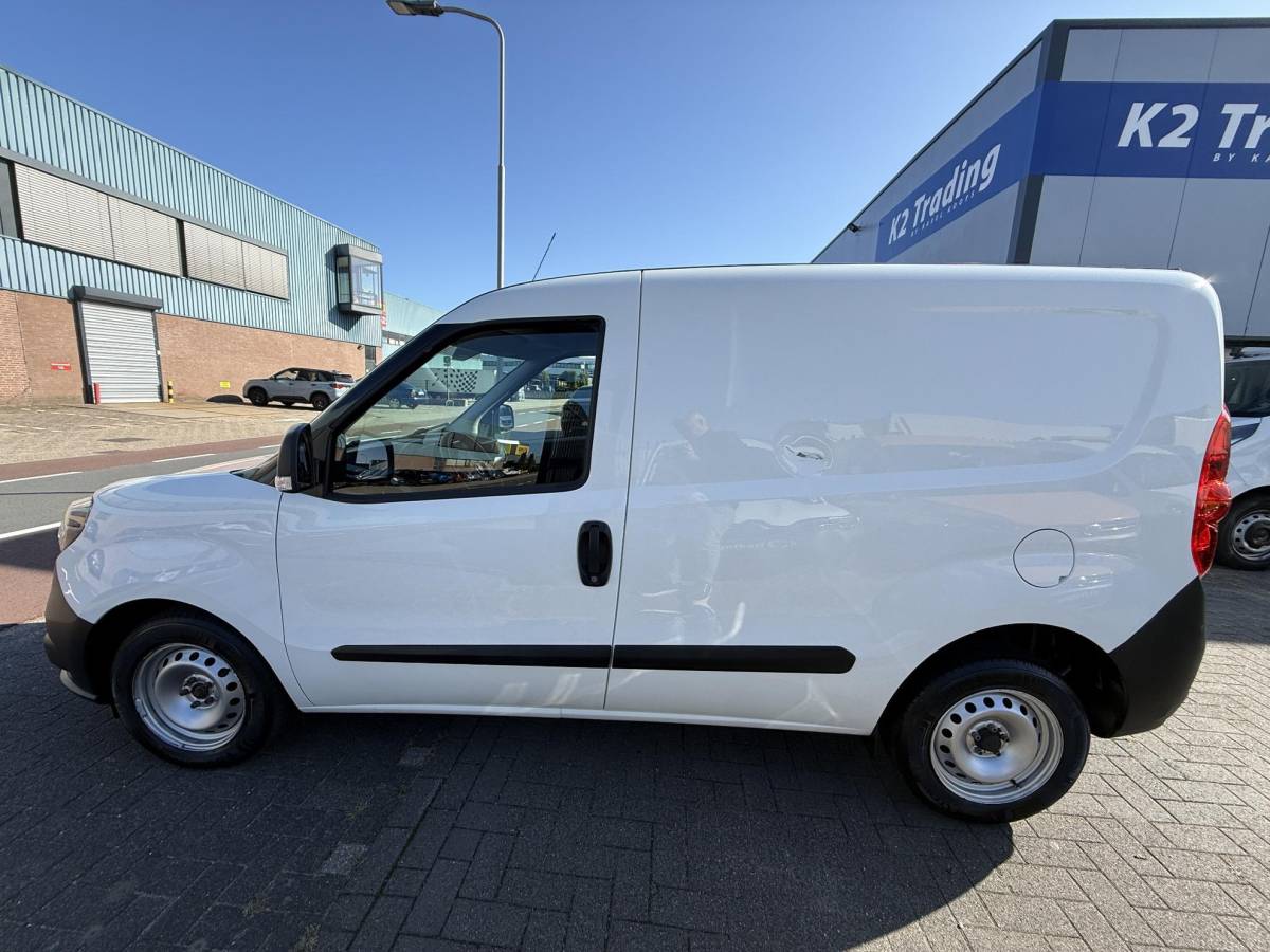 Fiat Doblò Fiat Doblò Cargo 1.6 MJ L1H1 S Basis