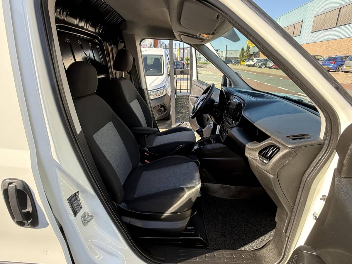 Fiat Doblò Fiat Doblò Cargo 1.6 MJ L1H1 S Basis