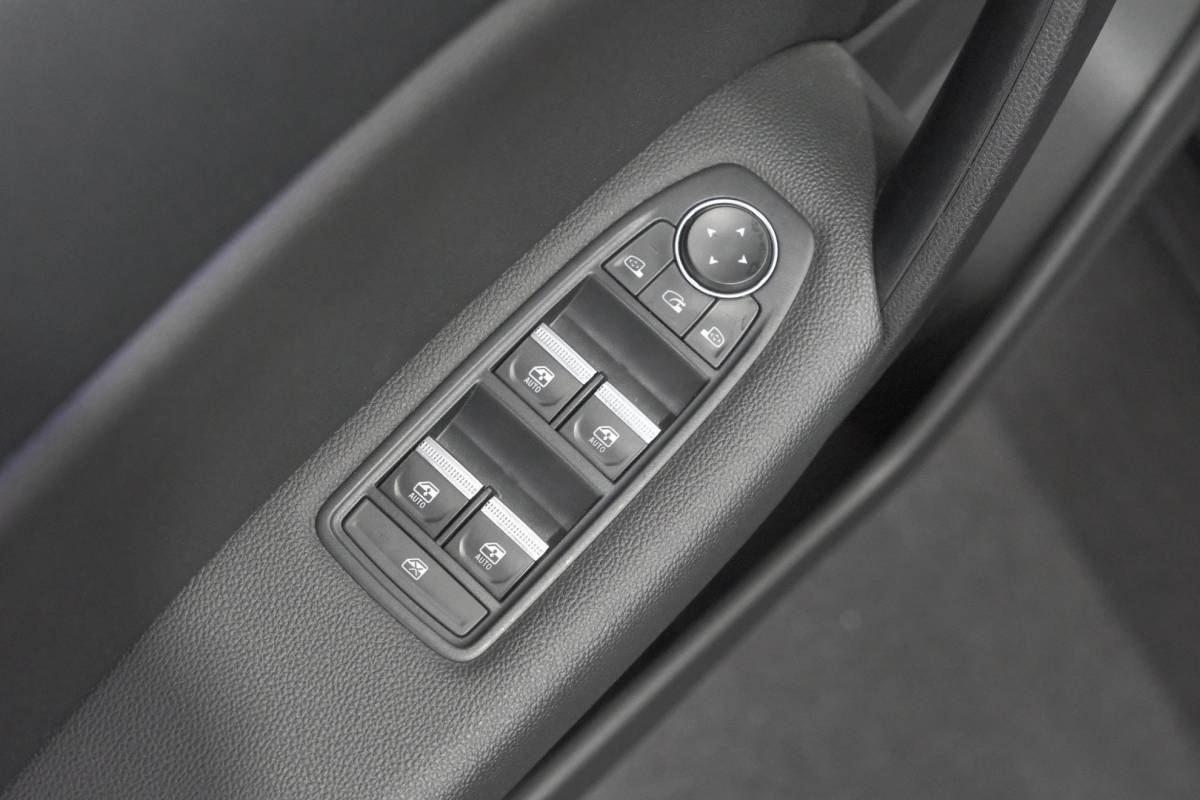 Renault Captur Renault Captur 1.6 E-Tech full hybrid 145 techno | Panoramadak | Camera | Adaptieve Cruise Control | 9.3 Inch Groot Scherm