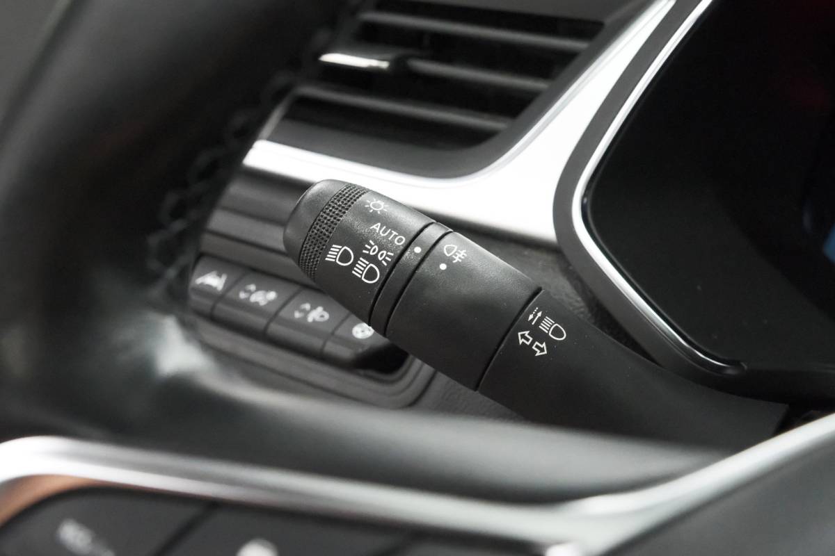 Renault Captur Renault Captur 1.6 E-Tech full hybrid 145 techno | Panoramadak | Camera | Adaptieve Cruise Control | 9.3 Inch Groot Scherm