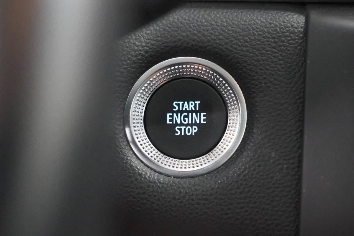 Renault Captur Renault Captur 1.6 E-Tech full hybrid 145 techno | Panoramadak | Camera | Adaptieve Cruise Control | 9.3 Inch Groot Scherm