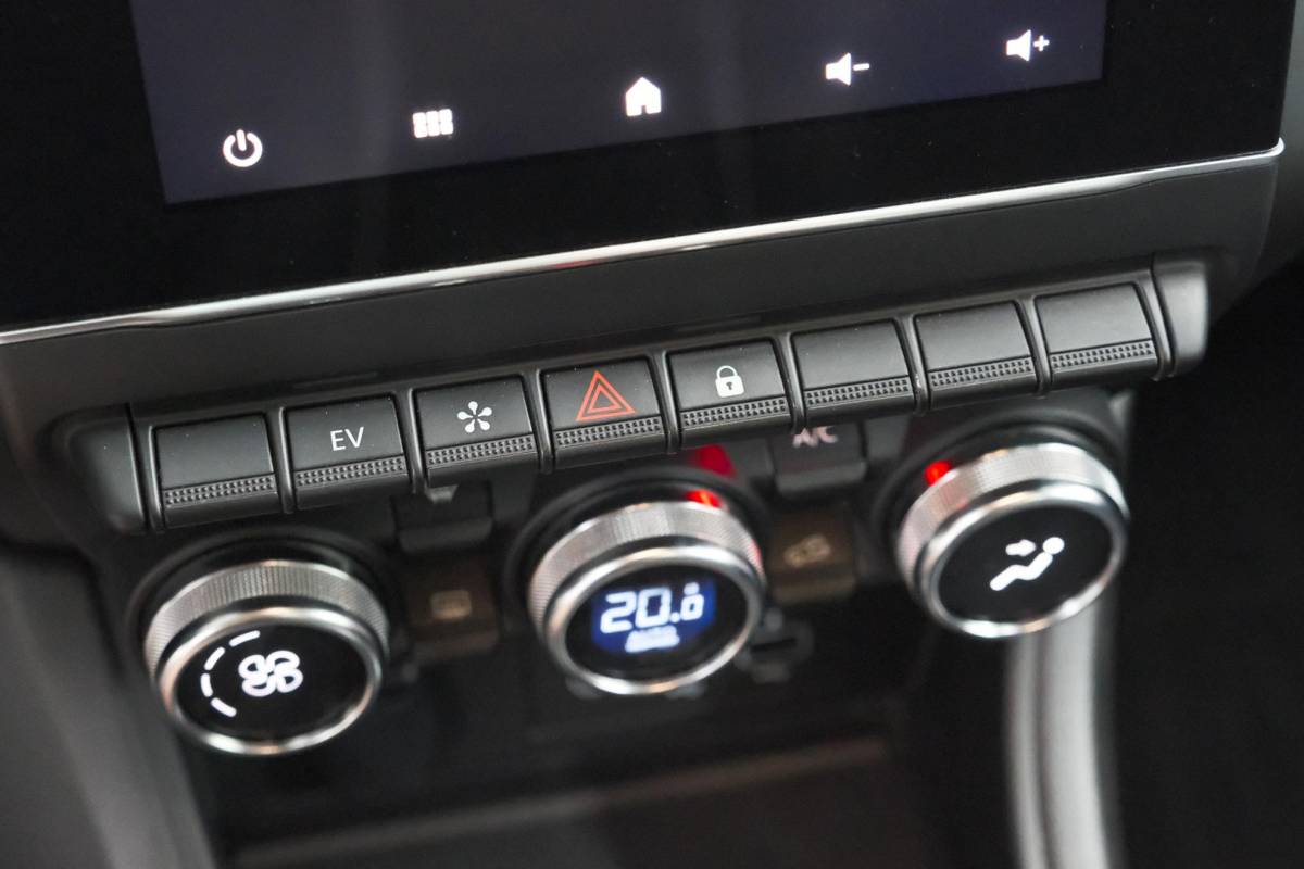 Renault Captur Renault Captur 1.6 E-Tech full hybrid 145 techno | Panoramadak | Camera | Adaptieve Cruise Control | 9.3 Inch Groot Scherm