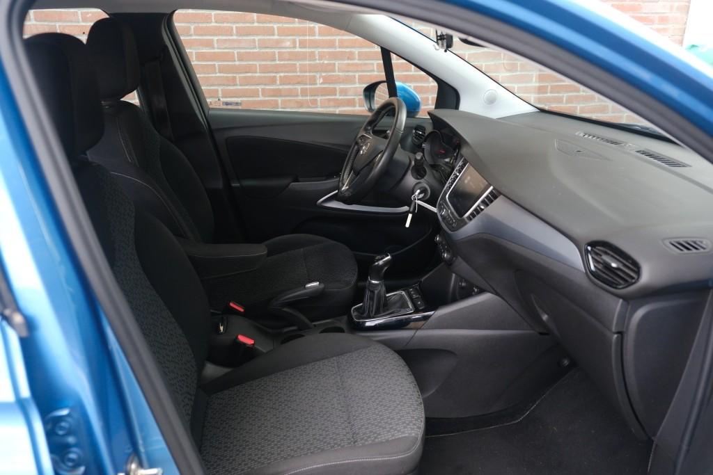 Opel Crossland X Opel Crossland X 1.2 82pk Online Edition | Navi | App Connect | Airco | Cruise | PDC | Trekhaak