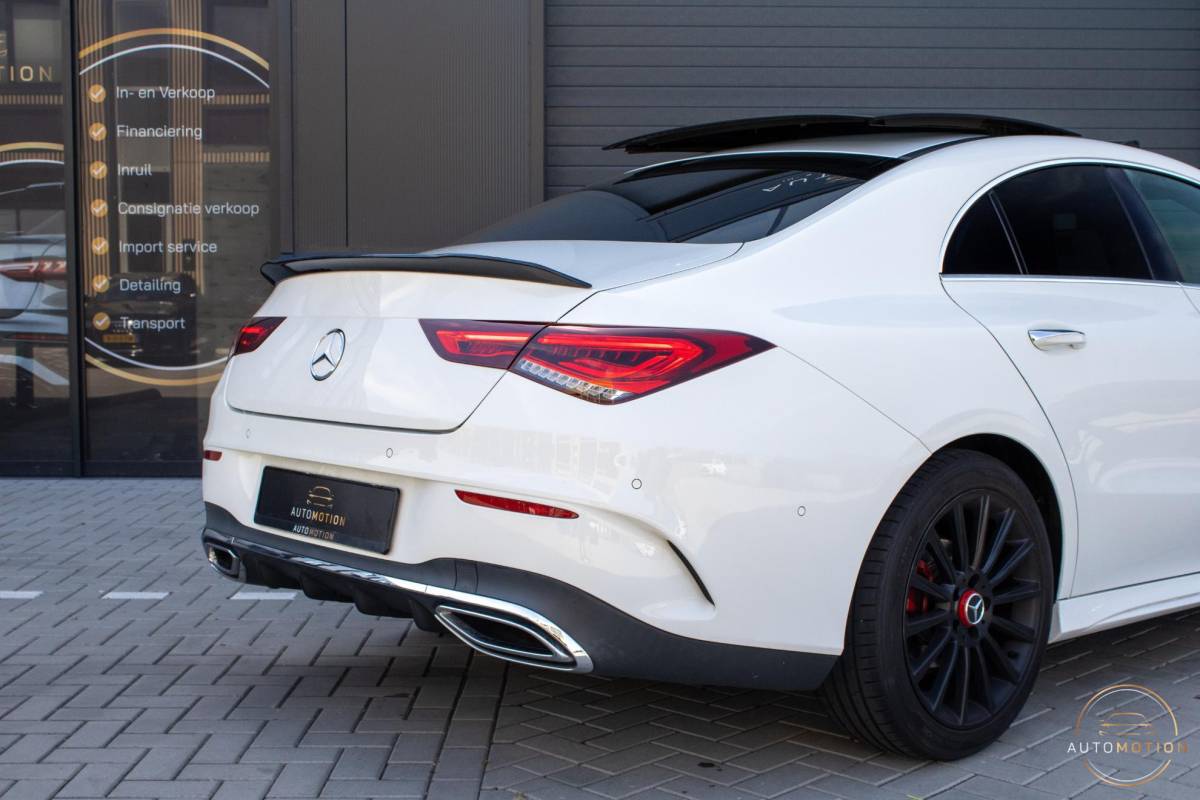 Mercedes-Benz CLA Mercedes-Benz CLA-klasse 180 Business Solution AMG PANO CAMERA HUD LED STOELVERWARMING