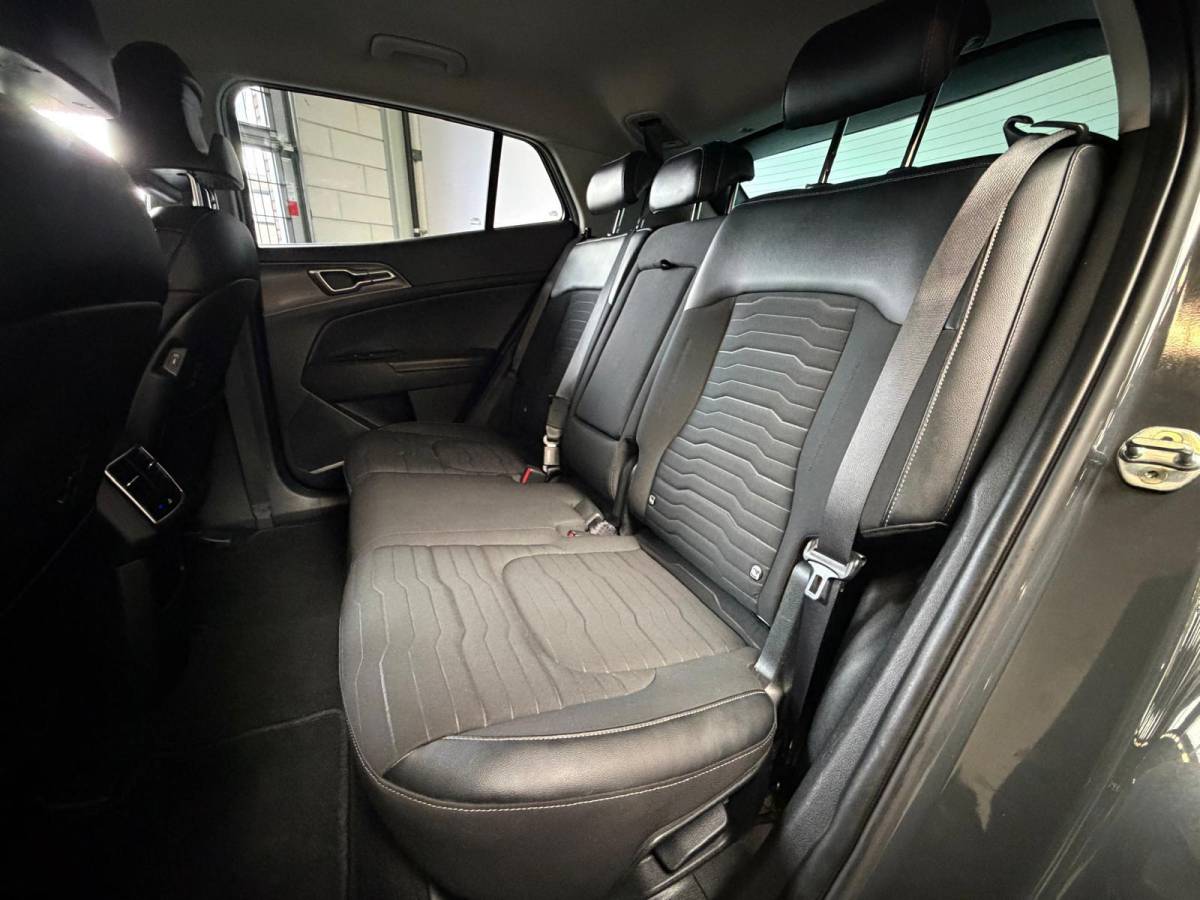 Kia Sportage Kia SPORTAGE 1.6 T-GDi Plug-in Hybrid AWD DynamicPlusLine, 1 jaar Bovag garantie, Camera, Carplay, Stoel/Stuurverwarming,