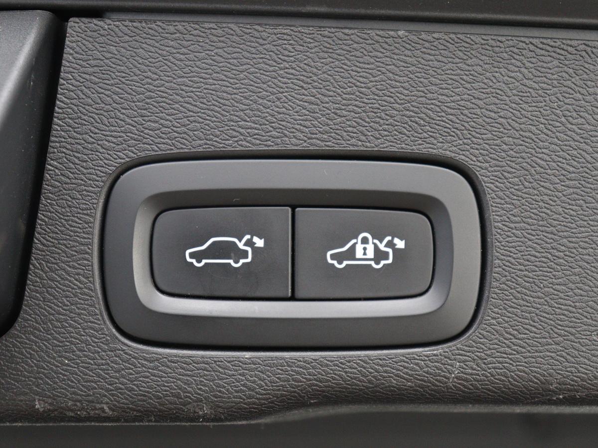 Volvo XC60 Volvo XC60 2.0 T6 Plug-in hybrid AWD Inscription Exclusive | SOH 91,3% | Panoramadak | Memory |  Adaptive cruise | Stuur/stoelverwarming | Carplay | Harman/Kardon | 360 camera | Trekhaak