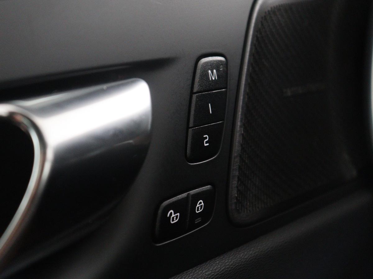 Volvo XC60 Volvo XC60 2.0 T6 Plug-in hybrid AWD Inscription Exclusive | SOH 91,3% | Panoramadak | Memory |  Adaptive cruise | Stuur/stoelverwarming | Carplay | Harman/Kardon | 360 camera | Trekhaak