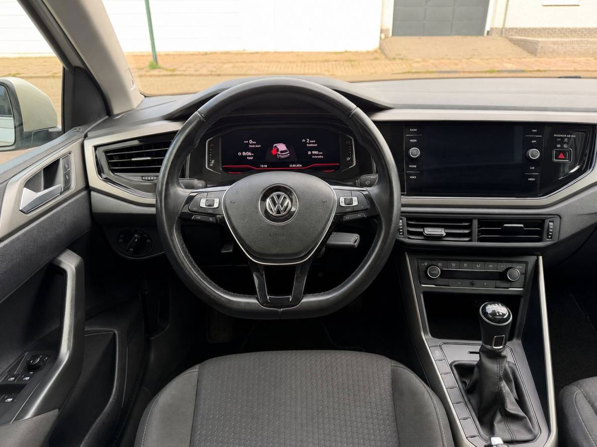 Volkswagen Polo Volkswagen Polo 1.0 TSI R-Line handgeschakeld Panoramadak,Acc,Apple Carpl,Climate Contr,Camera A,,NavigatieNL auto,Virtual dashb