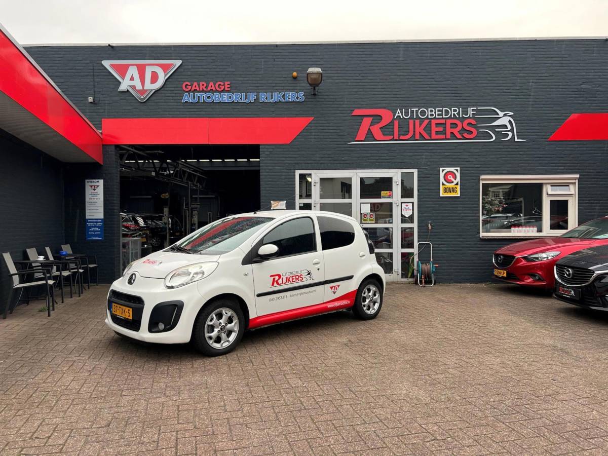 Volkswagen Polo Volkswagen Polo 1.0 TSI R-Line handgeschakeld Panoramadak,Acc,Apple Carpl,Climate Contr,Camera A,,NavigatieNL auto,Virtual dashb