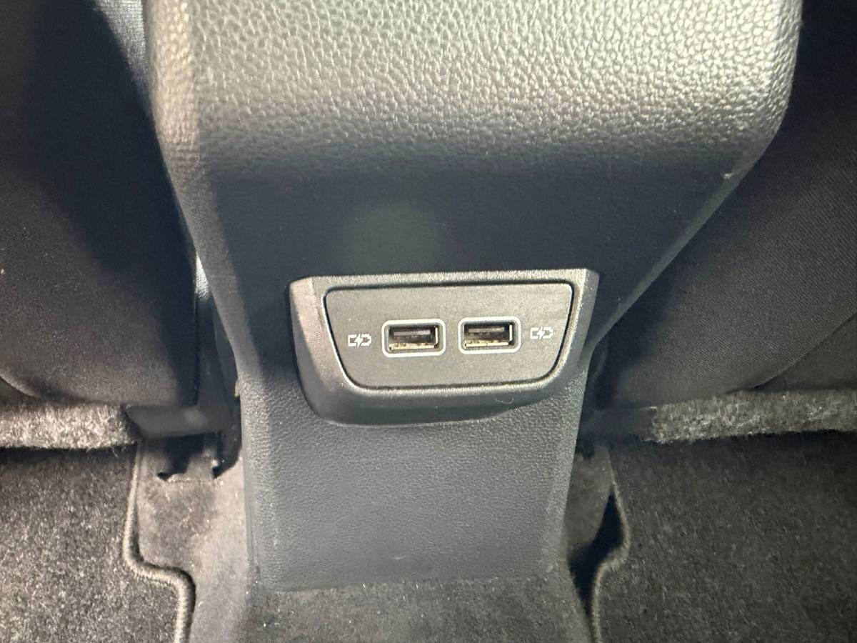 Volkswagen Polo Volkswagen Polo 1.0 TSI R-Line handgeschakeld Panoramadak,Acc,Apple Carpl,Climate Contr,Camera A,,NavigatieNL auto,Virtual dashb