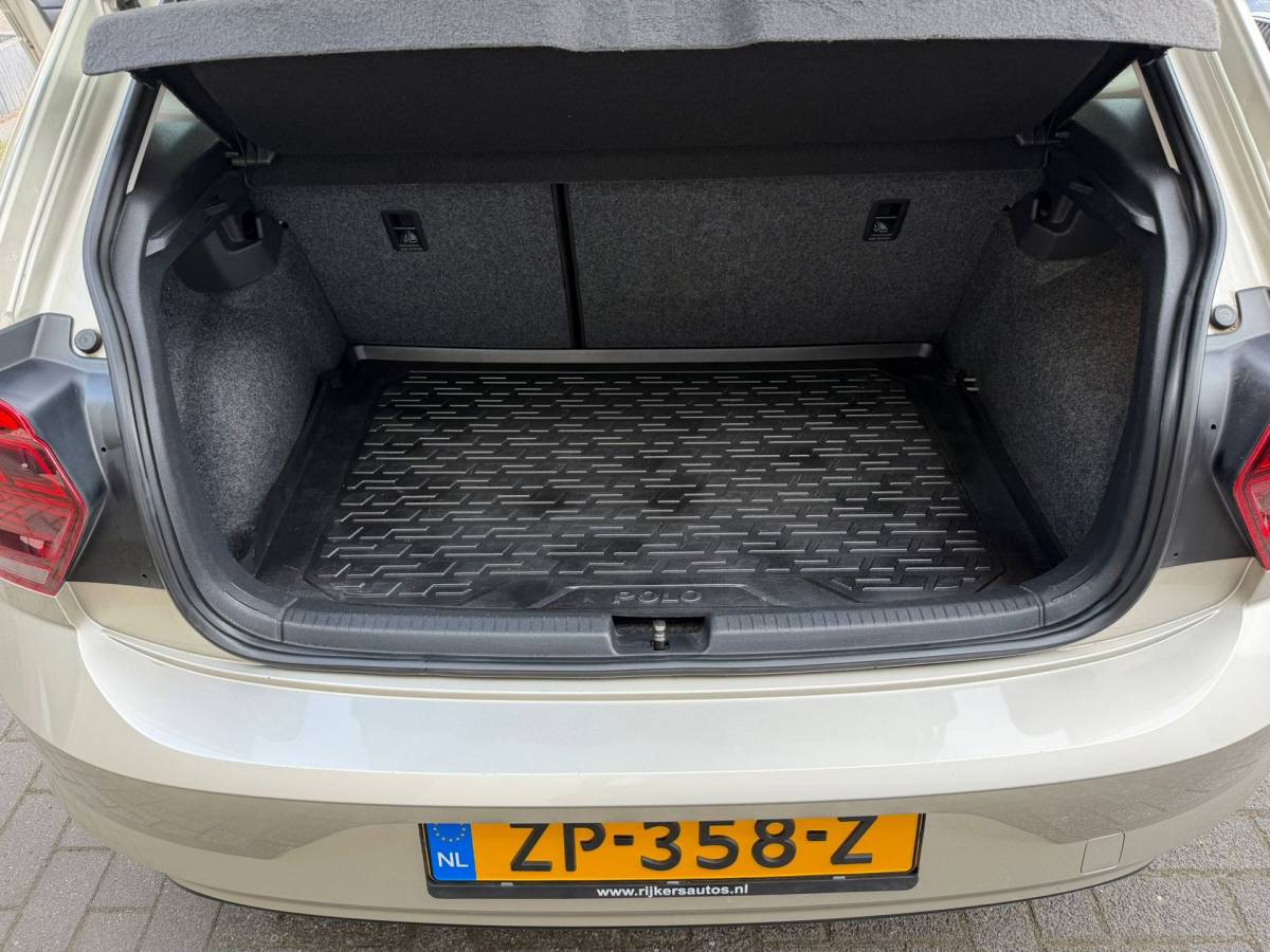 Volkswagen Polo Volkswagen Polo 1.0 TSI R-Line handgeschakeld Panoramadak,Acc,Apple Carpl,Climate Contr,Camera A,,NavigatieNL auto,Virtual dashb