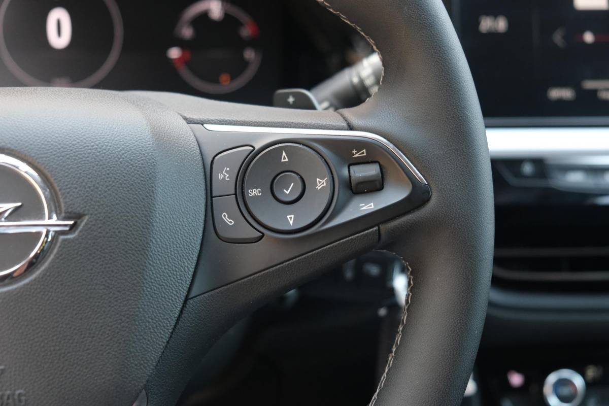 Opel Grandland Opel Grandland 1.2 Turbo 130pk EAT8 GS | Navi | App Connect | Adaptive Cruise | Camera | Alcantara | Winter Pakket